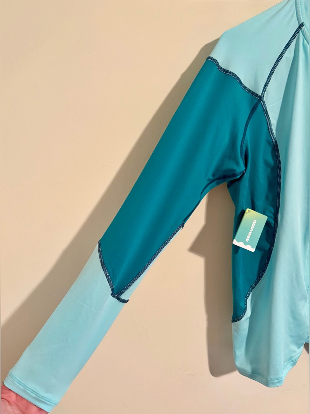 NWT Women’s Sz L Seadoo Full Zip Long Sleeve Swim Rashguard Top Aqua Colorblock - Picture 6 of 16